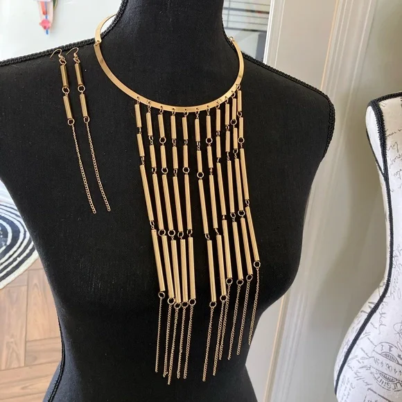 Gold Windchime Necklace and Earrings Set - Picture 6 of 6